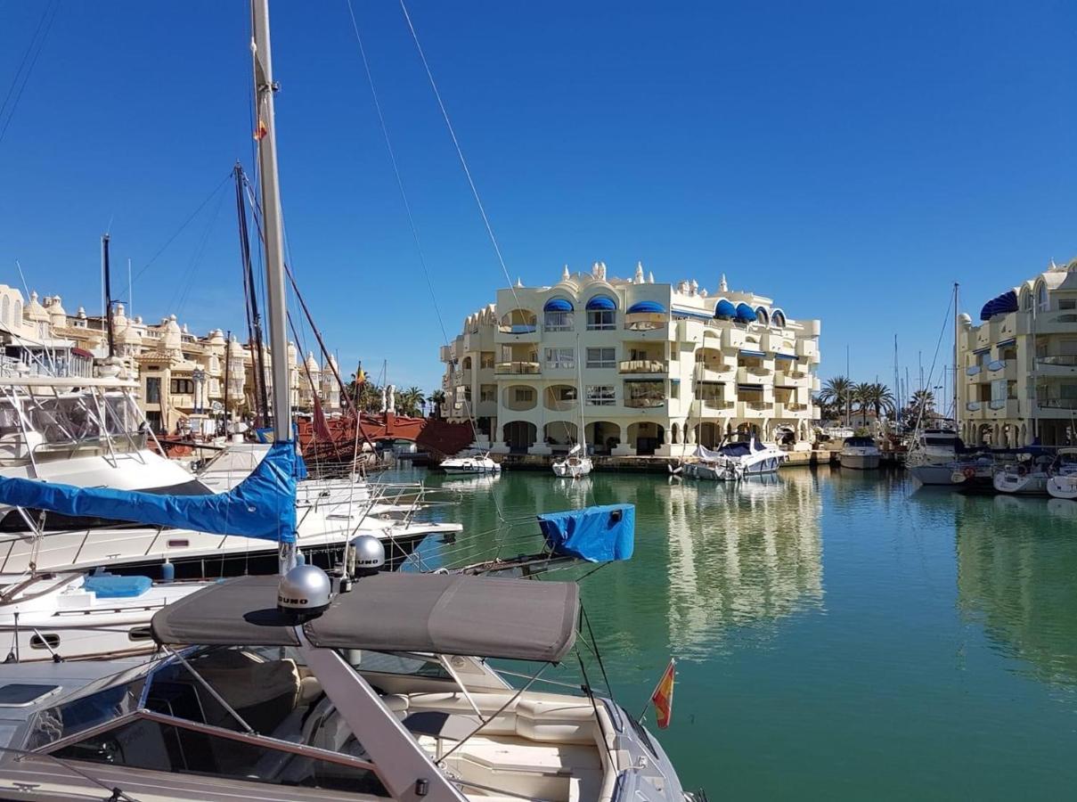 Apartamento Benalmadena Puerto Marina公寓 外观 照片