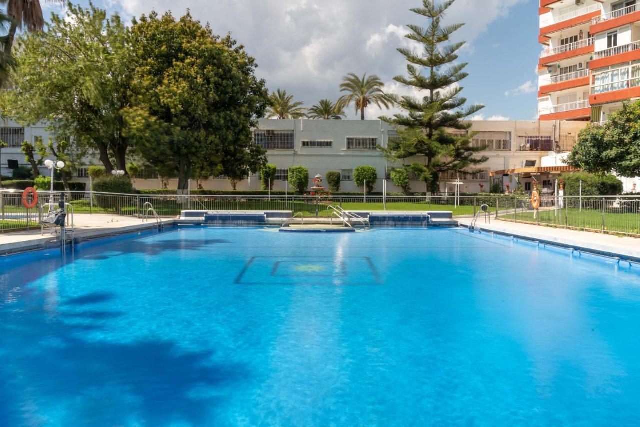 Apartamento Benalmadena Puerto Marina公寓 外观 照片