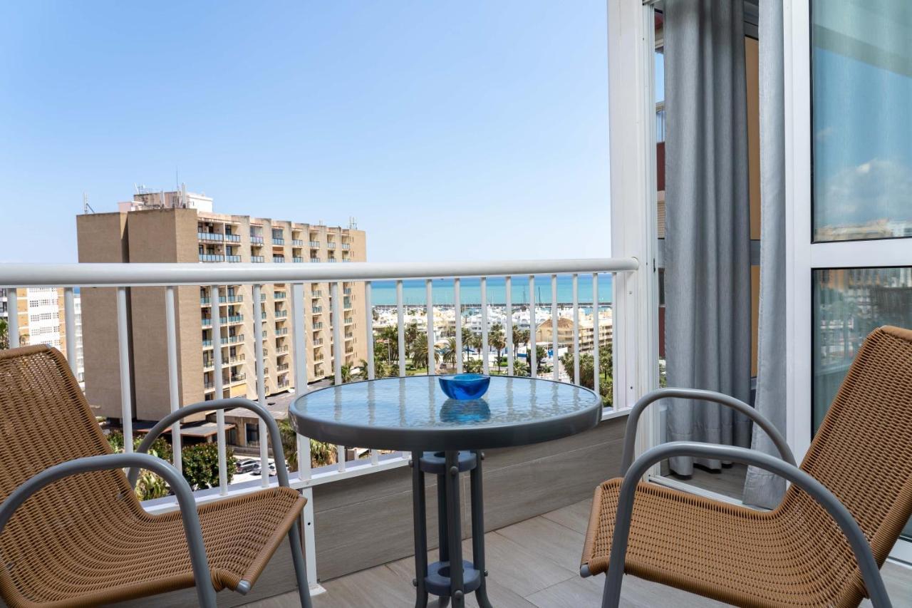 Apartamento Benalmadena Puerto Marina公寓 外观 照片