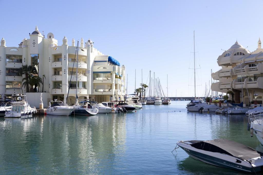 Apartamento Benalmadena Puerto Marina公寓 外观 照片